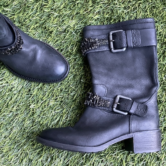 Vera Wang Lavendar jeweled moto boots 5.5M  (35.5 EU) - Picture 3 of 13